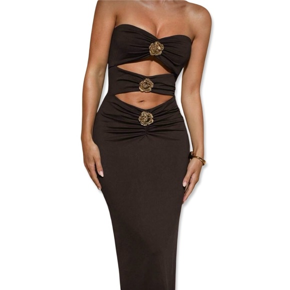 Brown Cut Out Strapless Maxi Dress with Gold Flower Hardware Details | BRAND NEW - Picture 5 of 6